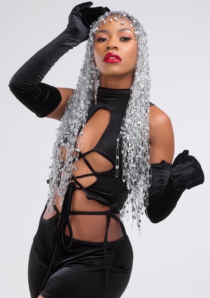 Happy +1  <a href="/IamVinka/">IamVinka</a> 🥳💜

Remember to check out her latest single #VinkaOneBite 
sonymusicafrica.lnk.to/VOB