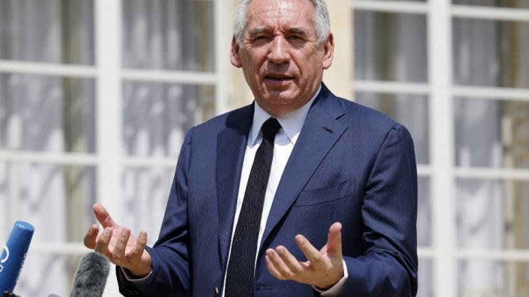 franceinfo's tweet image. DIRECT. Politique : François Bayrou s'interroge sur "l'utilité" d'une inscription dans la Constitution du droit à l'avortement

Suivez le live ⤵️ 

francetvinfo.fr/elections/legi…