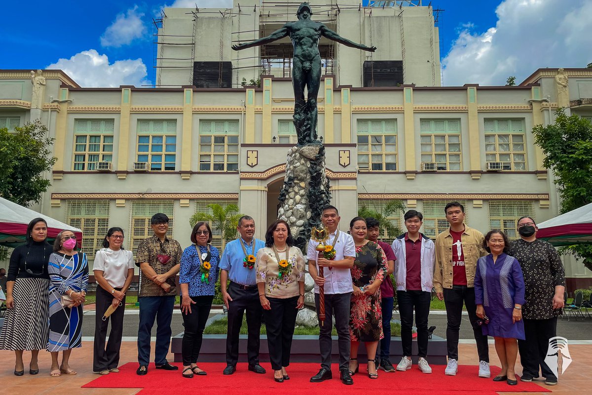 upcebutugani's tweet photo. LOOK: Pictures from Atty. Leo Malagar being appointed as the new Chancellor of the University of the Philippines Cebu. This was in a turnover ceremony held on school grounds on Thursday morning, June 23.
#ChanSelect2022 https://t.co/YCH8F4yFcq
