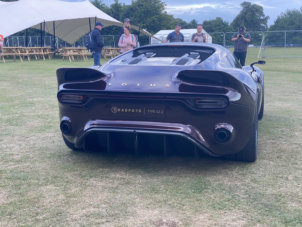robplumski's tweet photo. Yesterday afternoon I spent the afternoon with the team at @Radfordmotors with @classiccarguru1 the car was the best looking thing in at @fosgoodwood and so happy I could help out! @AntAnstead #cars #goodwood #festivalofspeed #beautifulengineering https://t.co/INARHhiLeh