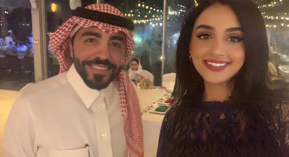 asma_crimson's tweet photo. وأخيراً التقيت بلمهمي من سنين الذي تعلمت منه الكثير وكنت متابعة له بشغف من بداياته  ..شكراً للدكتور الراقي @MidoAlhajji https://t.co/ee8W0taqTA