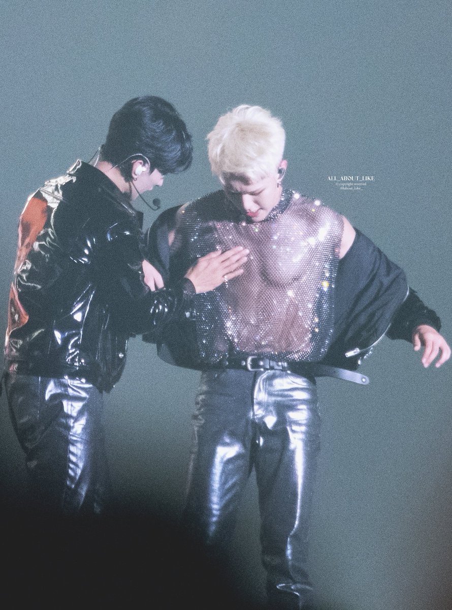 220625 세븐틴 "BE THE SUN 콘서트 _ IN SEOUL"

24H 끝나고 쉬는 시간

도겸, 호시

-
도겸아 뭐해...?....? ㅋㅋㅋ 👀

#세븐틴 #SEVENTEEN #SVT #BETHESUN #BETHESUNinseoul #DK #이석민 #호시 #권순영 #HOSHI