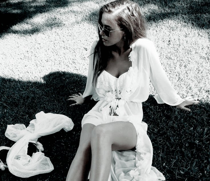 petitxrebelle's tweet photo. ˚ * .
* #SᥱdᥙᥴtιvᥱSᥙᥒdᥲყ * ⋆
#WorkSunday https://t.co/ETTUCgjetS