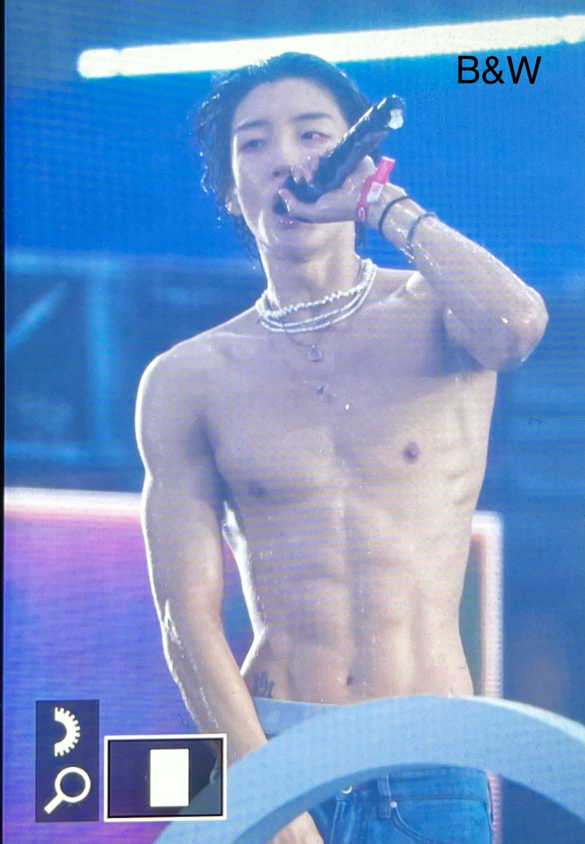 220626 워터밤서울 #위너 #승훈
🫣🤭