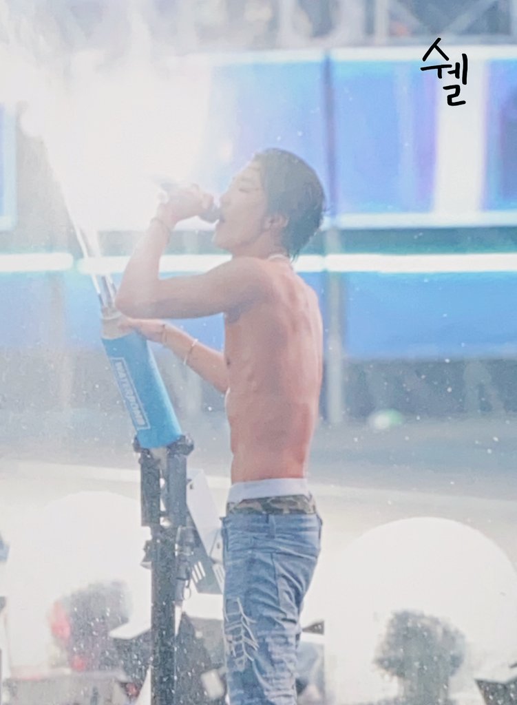 220626 프리뷰

#WINNER #HOONY #위너 #이승훈
<a href="/official_hoony_/">official_hoony_</a>