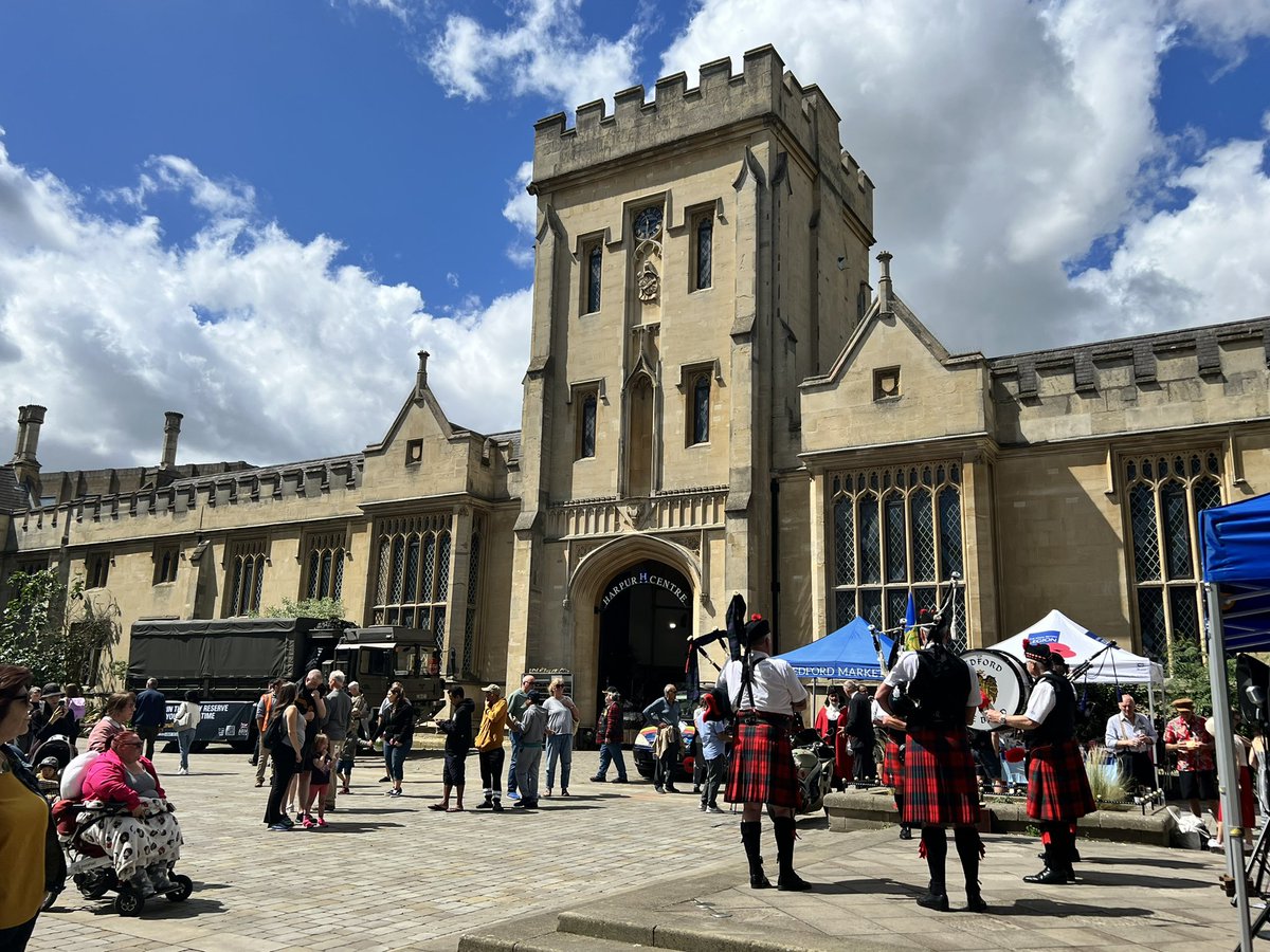 HarpurCentre's tweet image. On until 4pm, visit Bedford’s Armed Forces Day for free fun, dancing and more in Harpur Square! #ArmedForcesDay2022