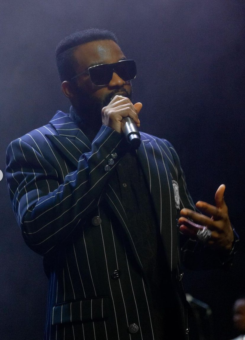 fallyipupa01's tweet photo. 👑🦅 Last night in #Switzerland🇨🇭#Lausanne 🔥🙌🏾👊🏾 https://t.co/36rqfaQLoh
