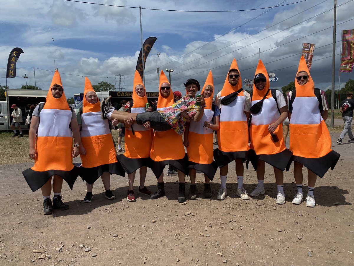 GlastoLive's tweet photo. Their outfits were so good they could stop traffic. RG https://t.co/U9kAxY1dMM