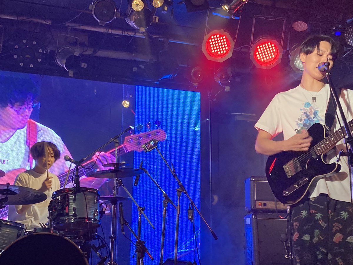 PentaChiba2's tweet photo. 3番目
これまたリピーターの
the urbanism
踊れるリズム隊。
そして名曲がうまれた！！
#theurbanism https://t.co/6tBoFJT718