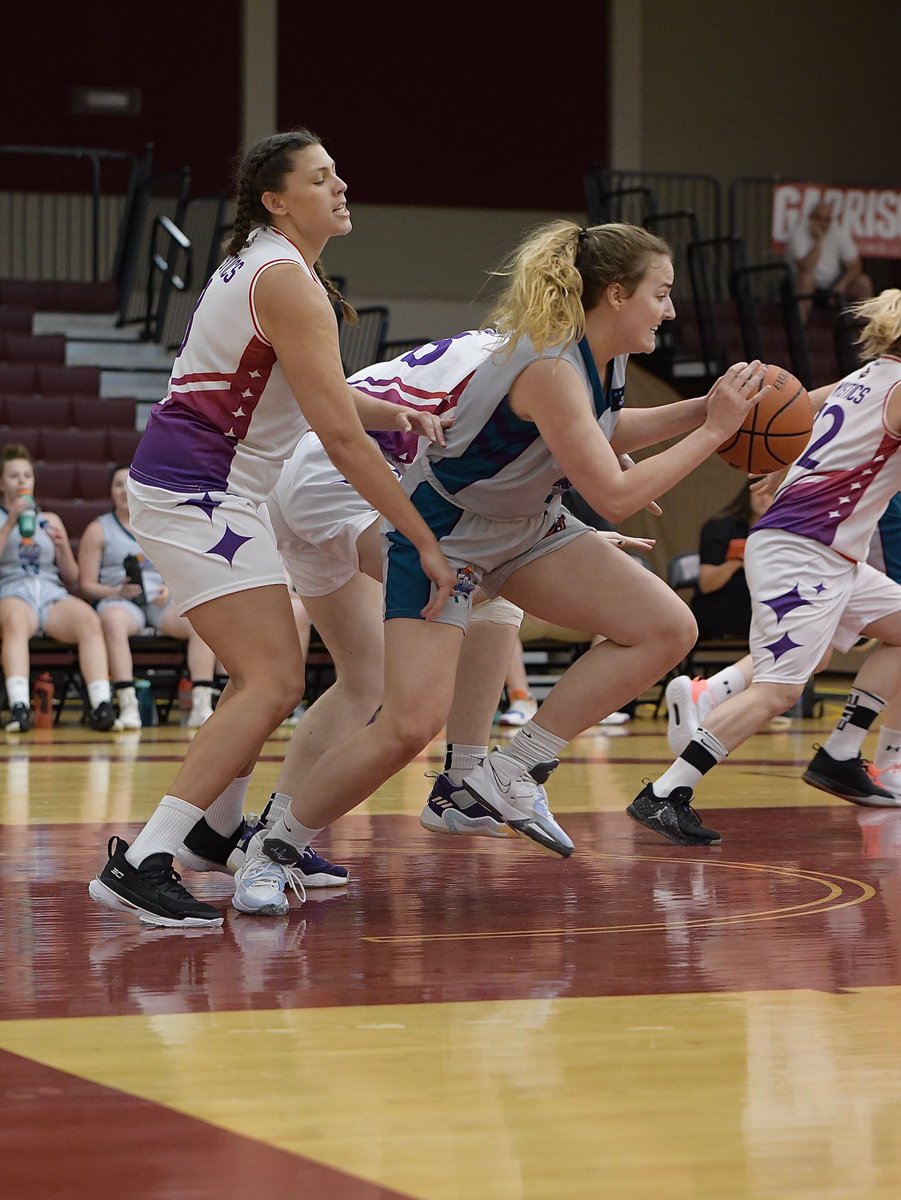 Day two action from the <a href="/the_mwba/">Maritime Women's Basketball Association</a> Championship Weekend!!🏀 @windsor_edge  <a href="/HfxHornets/">Halifax Hornets</a> <a href="/ThunderSelects/">Thunder Selects</a> @FogPort73 <a href="/MaritimeAthlete/">Maritime Athletic PROfiles</a>
