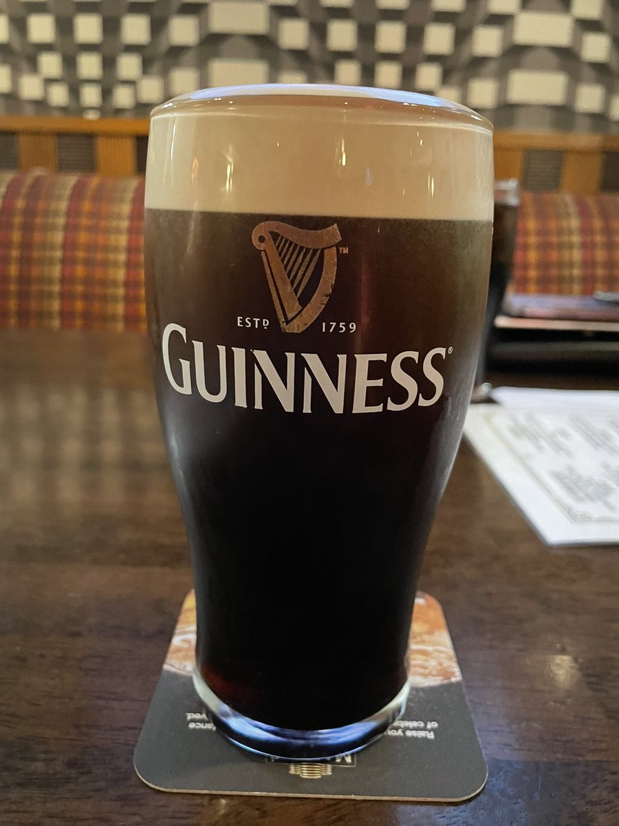 Happy Birthday <a href="/doctorfollowill/">nathan followill</a> see you’s tonight 🍒