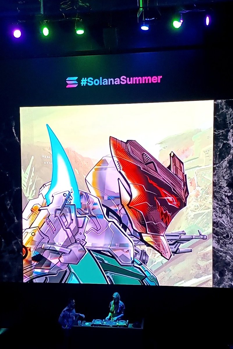 UnchainedNFT_'s tweet photo. Unchained on the bigscreen at #NFTNYC2022 

Thanks to @Windswept1111 for hookin it up🦾

Big things comin https://t.co/3lCYAWREIw