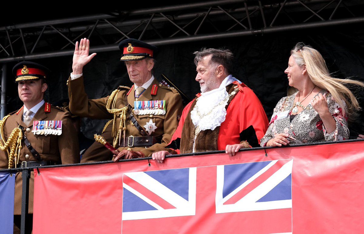 Barnes9Chris's tweet photo. Thank you @ScarboroughWeb I'm proud to say we played our part in #AFD22 . It was an honour and a privilege. Thank you to the whole town for giving us a special welcome.
Scarborough will always have a special friendship with the Yorkshire Regiment.
#1YORKS #BritishArmy https://t.co/DlUhJkbwR3