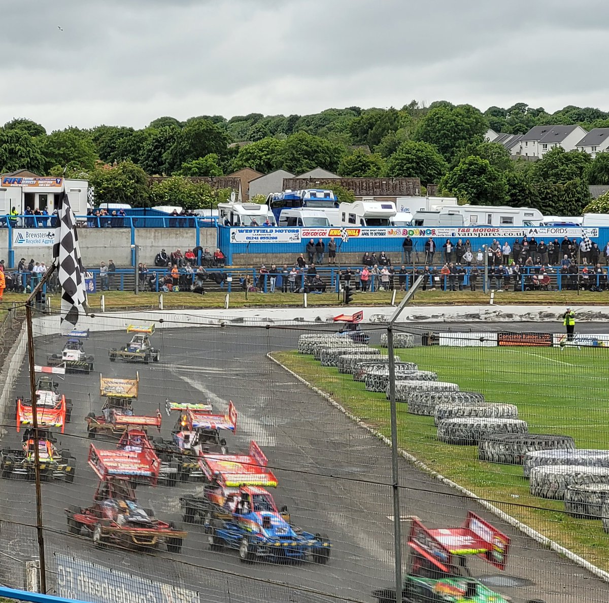 Russ704's tweet photo. Racewall today for #SaloonStockCars #F2 #Ministox
#StockCarRacing https://t.co/ylxZYkX2VG