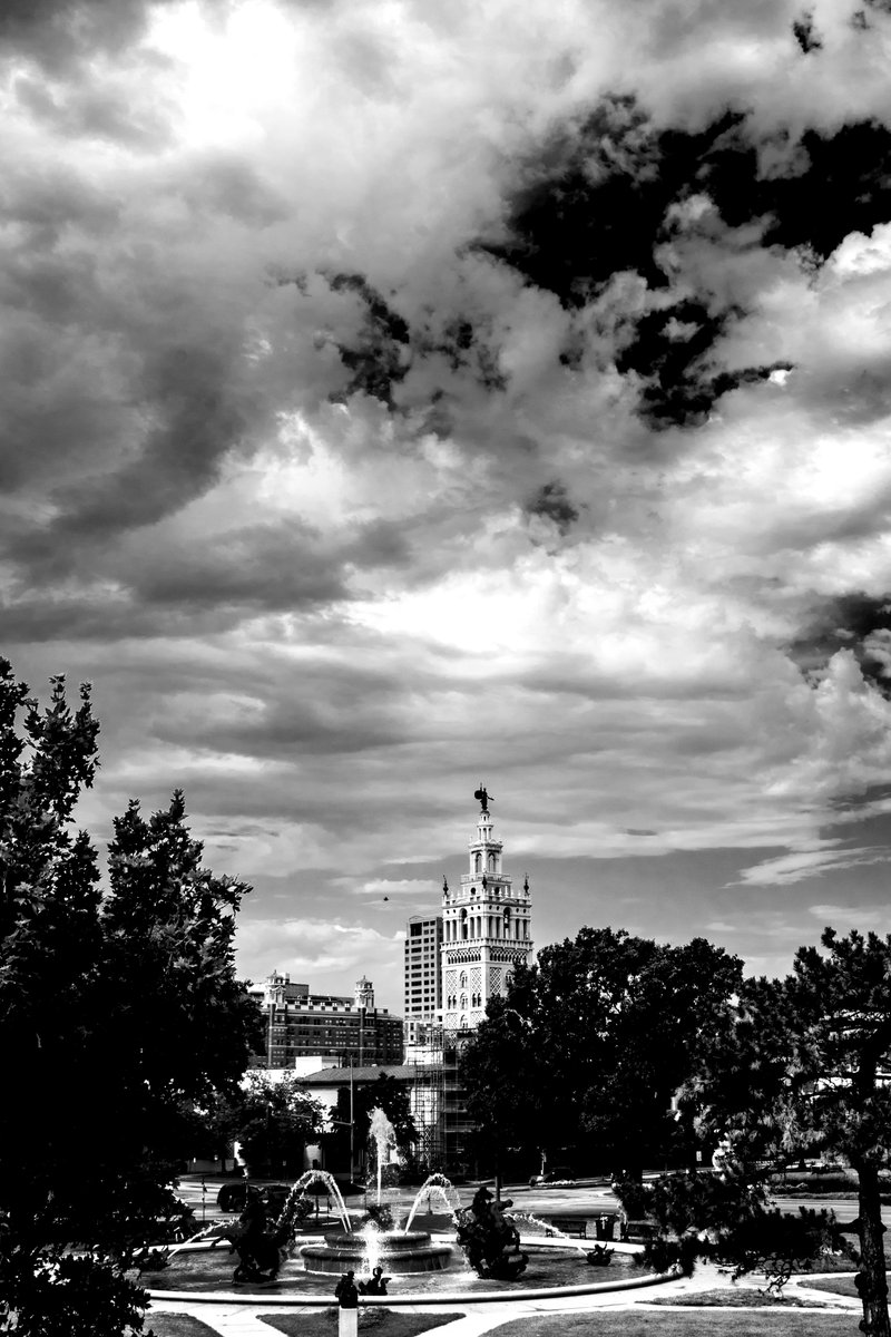 Country Club Plaza in Kansas City MO.. #blackandwhitephotography #kcmo #countryclubplaza #clouds #cloudstagram #photography #kansascity #fountains #kcfountains