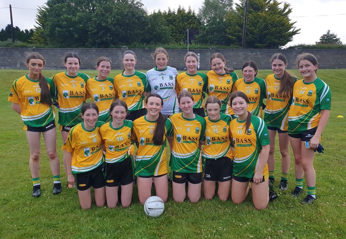 dunnamagginlgf1's tweet photo. Our u16s braved wind and rain to leave Railyard with a win last night. We had the wind in the first half which enabled us to build a lead that was not relinquished.Great skills and determination was shown by both teams.
Thanks to Gervase for 📸
#lgfa #dunnalgfc @kilkennylgfa https://t.co/UR92X8sprN