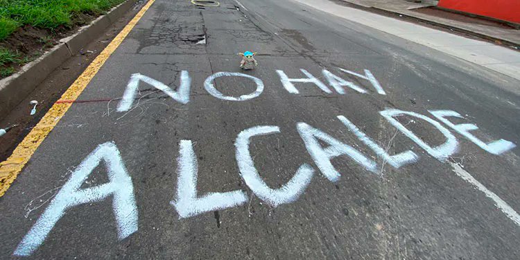 radiohrn's tweet photo. #MatutinoDominicalHRN Esté domingo jóvenes realizan la actividad apadrina un bache en el sector de Cerro Grande salida al departamento de Olancho. https://t.co/NXSn5s7U0q https://t.co/imDGMcZywk