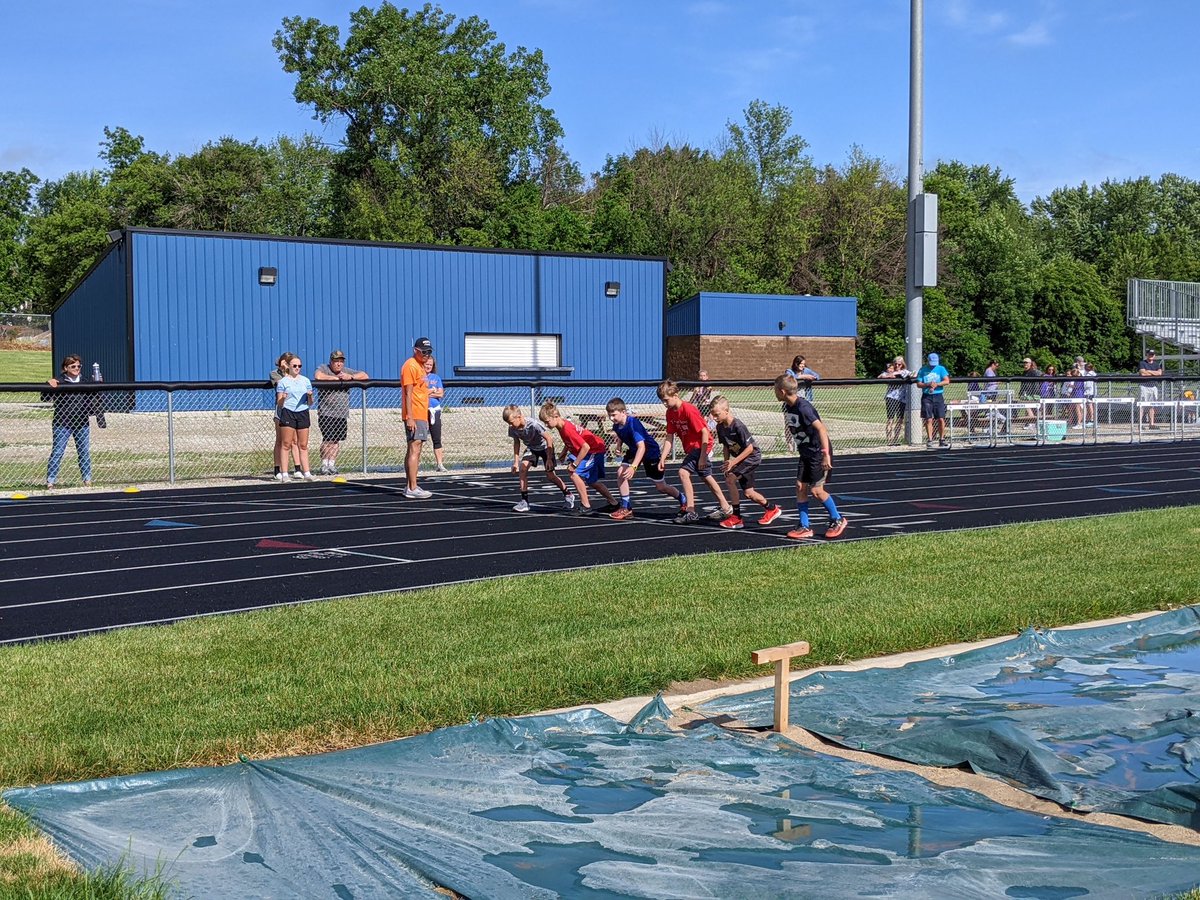 Yesterday was the last of four Top of Iowa XC Jr Running Series! Thank you for surrounding coaches to help make this happen and thank you HS runners for helping out! (Course was very wet so ran on the track)