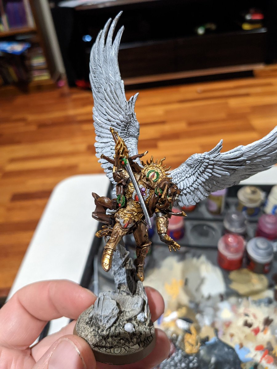 myst_blade's tweet photo. Just the head and a varnish and I am pretty happy with my Sanguinis.. I will use it as a proxy for the Sanguinor untill GW resurrects him in 40k haha. 😅 https://t.co/msa17yicYg