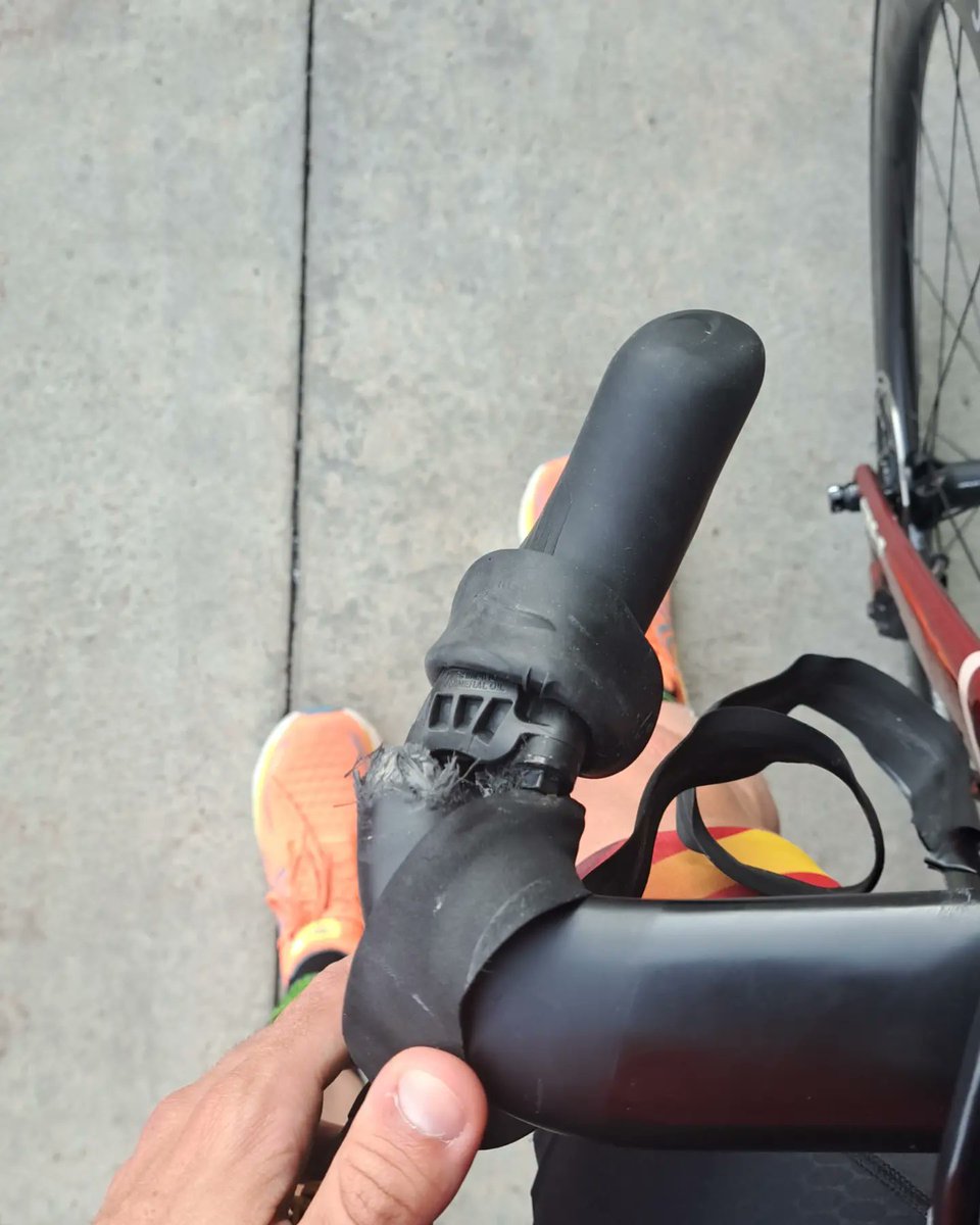 Antonio Serrat tweet media