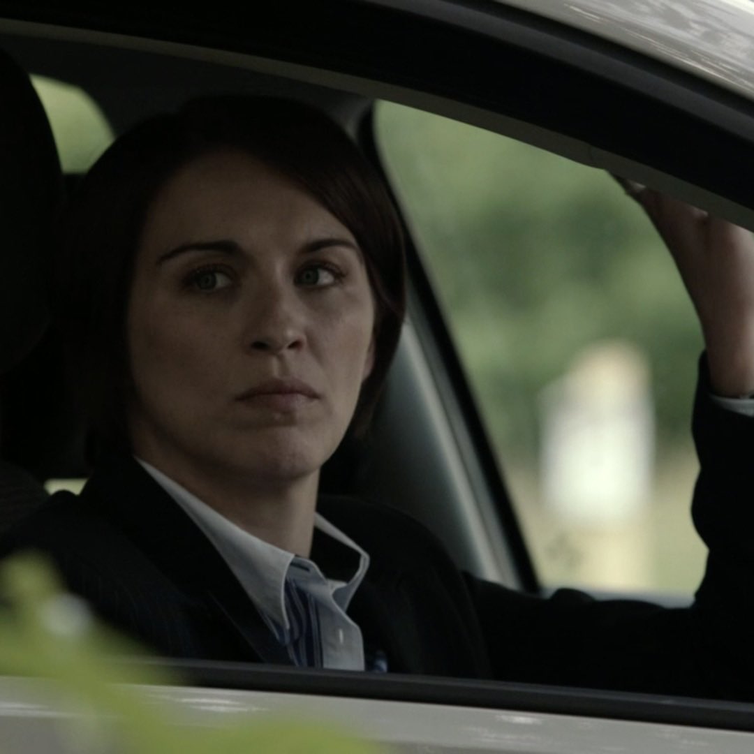 jed_mercurio's tweet image. OTD 10 years ago #LineofDuty was first broadcast. Thanks to our brilliant casts &amp;amp; crews over the years led by @martin_compston @Vicky_McClure #AdrianDunbar, @BBCOne @BBCTwo @worldprods, and above all to our wonderful fans - it’s been our privilege to share the decade with you.