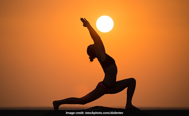 PaneriShreya's tweet photo. NCC yoga activity #ekmaisaukeliye #NCCcadet @HQ_DG_NCC https://t.co/ELLpsBfBn5