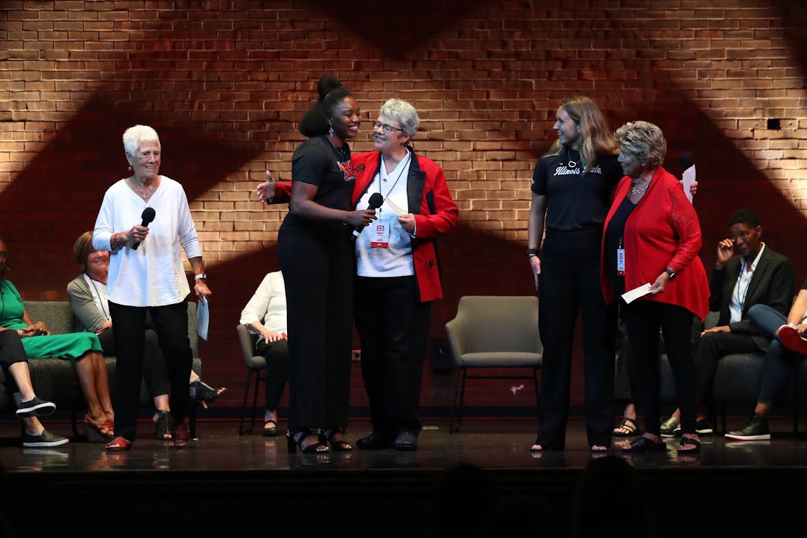 I chose ISU when I was 17 because of its rich history of women in athletics. To have the opportunity to personally connect with former letter winners was everything I dreamed of. There’s something about this culture that people would love to replicate but will never be (1/2)