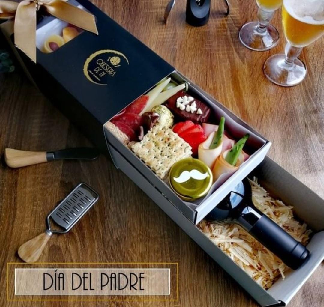 CaliSosVos's tweet photo. Para celebrar este #DiaDelPadre, que tal unas Tablas de queso de #QueSeriaDeMi
WhatsApp: 320 6031808

Instagram: https://t.co/LshwnZXbtF

#DiaDelPadre2022 #Papá #Padres #Cali #Queso https://t.co/z6IvcXfWSJ