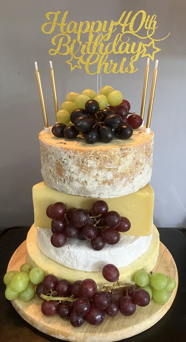 HarriPeppermint's tweet photo. Birthday ‘cake’ when Chris @omulos prefers cheese 🧀🥳 Thanks Moz ⁦@gratenewcastle⁩ for supplying these delicious cheeses; stilton, cheddar, brie and nettle 😋 Thoroughly enjoyed and all gone! https://t.co/F69GYm6TwY