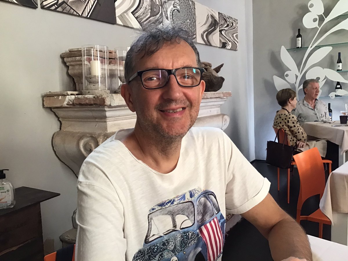 MassimoProposte's tweet photo. Cara esistenza, sono sempre in attesa di ricevere notizie confortanti, inaspettate ma meritate per il grande impegno profuso. Il coraggio , l’ambizione è la forza delle idee intelligenti e fantasiose mi abbracciano. Mettici del tuo in questo mondo nevrotico. #atteggiamento #wnoi https://t.co/9IcGwJx92b
