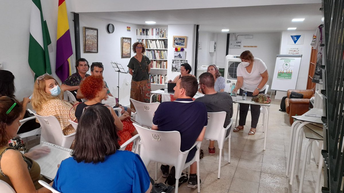 MalagaUstea's tweet photo. Este sábado en asamblea hemos puesto todos los cargos sobre la mesa y hemos elegido un nuevo equipo de liberadxs totales y parciales entre los que se han presentado.¡Enhorabuena y suerte  a los que entran y muchas gracias a los que se jubilaron o vuelven a sus centros este curso! https://t.co/sxMBGfvnNr