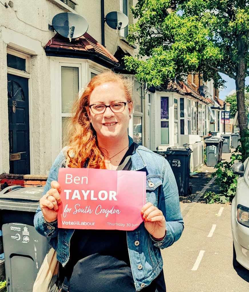 JulieSetchfield's tweet image. Out on the #labourdoorstep in South Croydon for @MarketingproBen