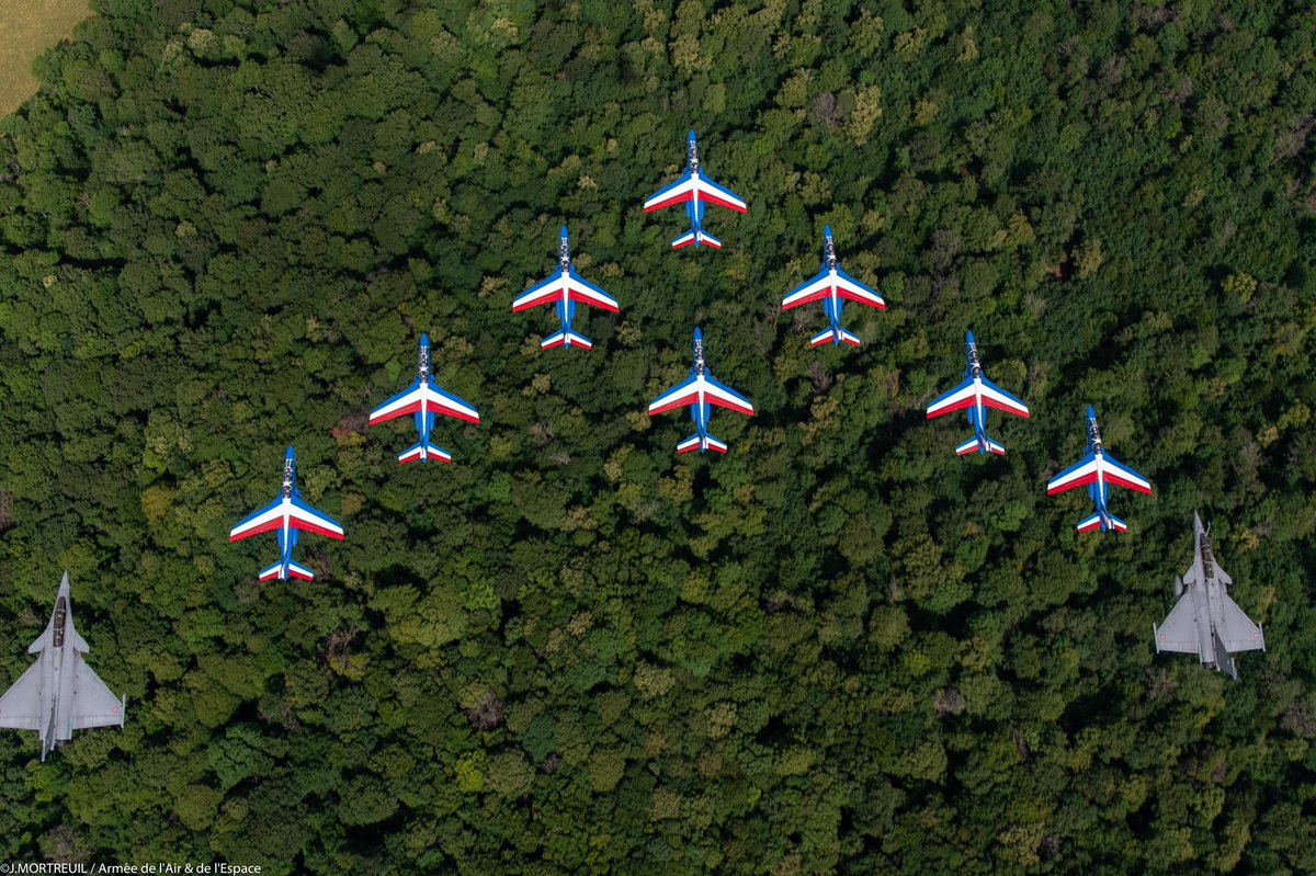 💥 Nos frères d’armes de la BA113 de <a href="/SaintDizierFR/">Saint-Dizier</a> nous ont rejoint sur le chemin des journées portes-ouvertes.

Engagés en opérations extérieures et sur le territoire national, ils couvrent l’ensemble des missions de l’ <a href="/Armee_de_lair/">Armée de l'Air et de l'Espace</a> et de l’Espace 👊