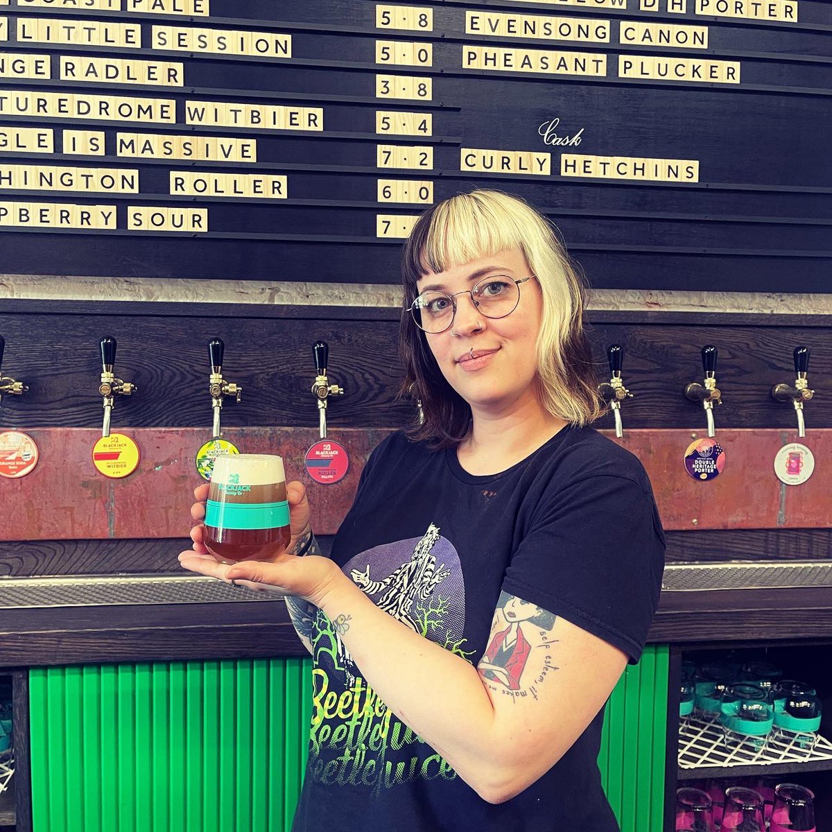blackjacktap's tweet photo. 🎶HOME AND AWAY🎶

Every Sunday we’re highlighting one of the team’s favourite Blackjack beer (home) and favourite guest beer (away, geddit?) of the week.

Our AGM Sian has selected CURLY HETCHINS, our 4% Pale Ale as her home pick. https://t.co/D0H8RRxjDg