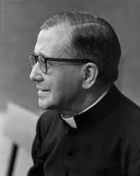 osuhlig's tweet photo. Hoy es el dia de San Josemaria Fundador del Opus Dei 
Colocaremos el film de su vida Encontrras Dragones
Fiel reflejo de todo su `pasado y el legado dejado para el presente atravez de su obra del Opus Dei  Obra de Dios https://t.co/uXoBczj1dh