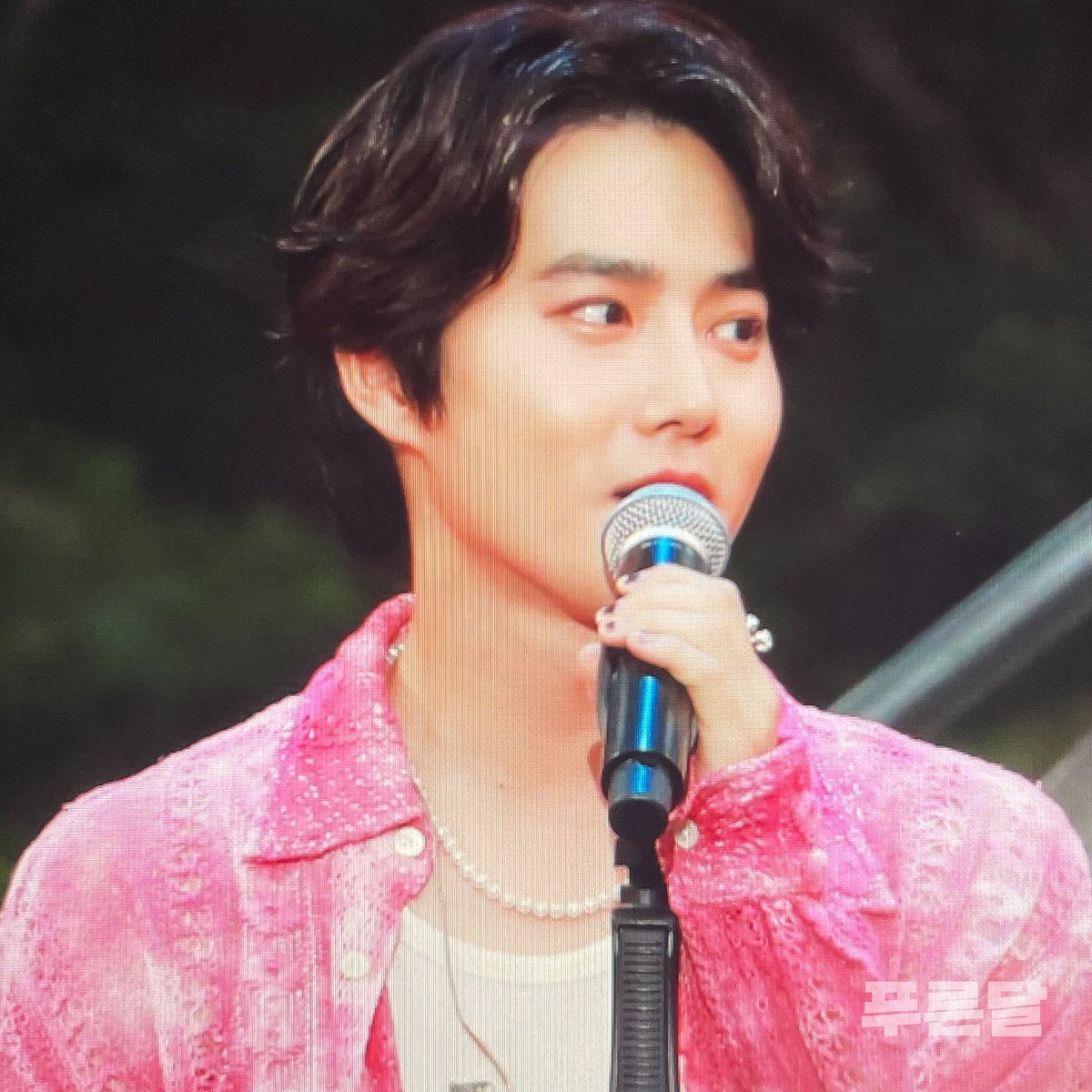 220626 파크뮤직페스티벌

너무 보고싶었다 공쥬야 나 진짜 눈물 찔끔 흘렸자노
#SUHOxSPMF #수호x파뮤페
#준면 #수호 #SUHO #EXO #엑소 
<a href="/weareoneEXO/">EXO</a>