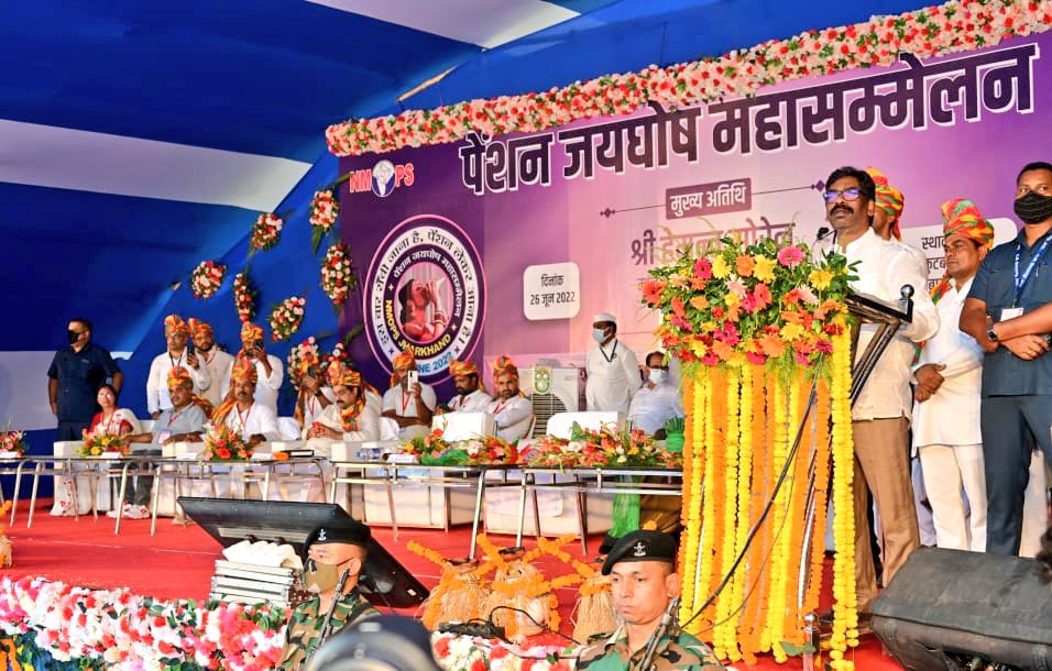 Hemant Soren tweet media