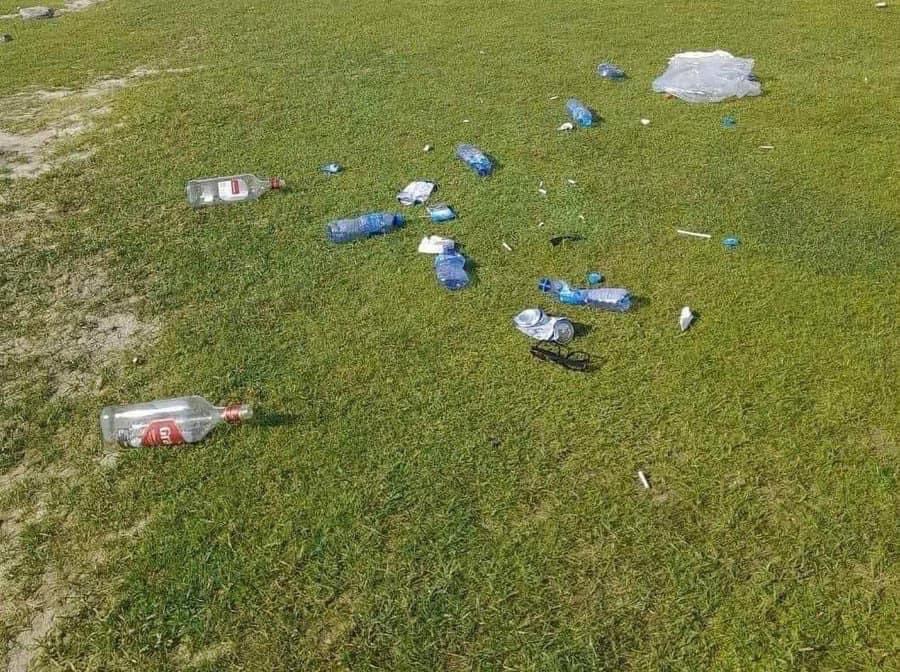 Хоол чинь багтаад ирсэн бол
Хог чинь бас багтаад буцах ёстой шүү Монголчуудаа!!!