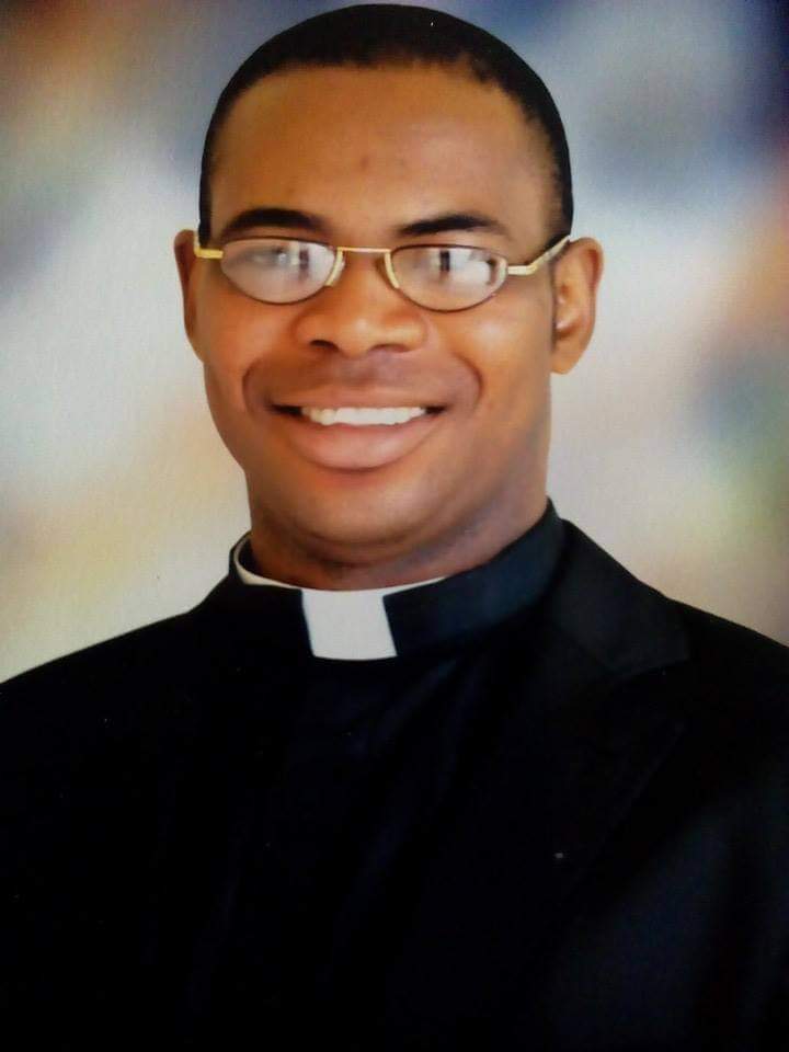 Sachinettiyil's tweet photo. Following the murder of one Catholic priest yesterday by suspected Islamists, Christopher Odia, another priest has been abducted today from Edo state in Nigeria while he was on his way to celebrate Mass. https://t.co/09YY5GLPj7