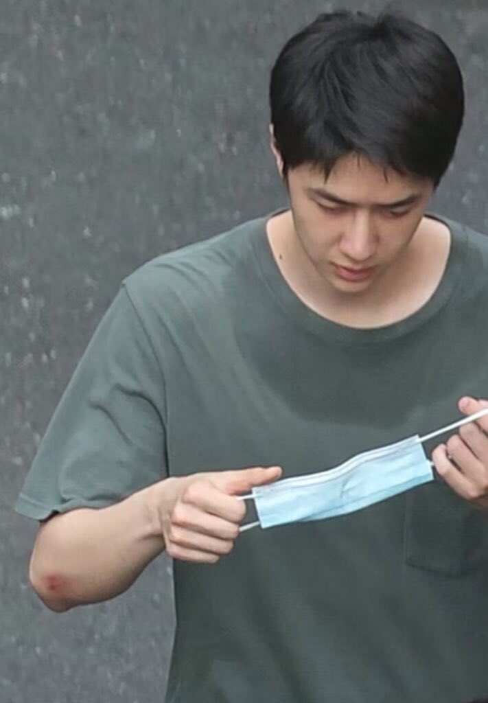 ลัทธิ WangYibo王一博 tweet media