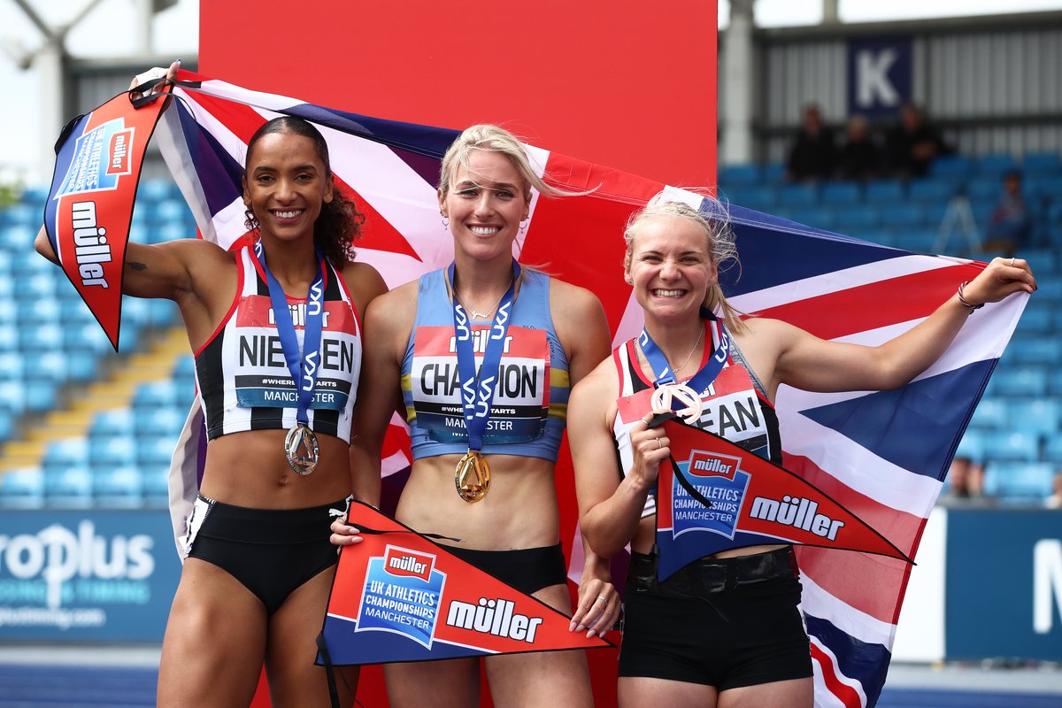 <a href="/LinaFJNielsen/">L I N A</a> 🏅 Women's 400m hurdles medallists🏅

🥇 <a href="/Jessie_Knight/">Jessie Knight</a> - 55.08
🥈 <a href="/LinaFJNielsen/">L I N A</a> - 55.32
🥉 <a href="/Hayley_McLean/">Hayley McLean</a> - 56.74

#MullerUKChamps