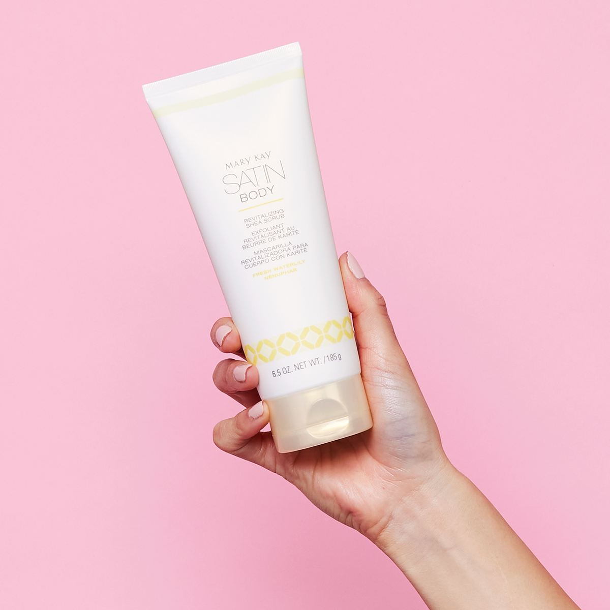 Add a little extra to your exfoliation routine with a new, limited-edition scrub that not only radiates your senses but leaves skin polished to perfection in a bouquet of floral citrus scent. 🧼 #MaryKay #SatinBody marykay.info/39Dw6zB