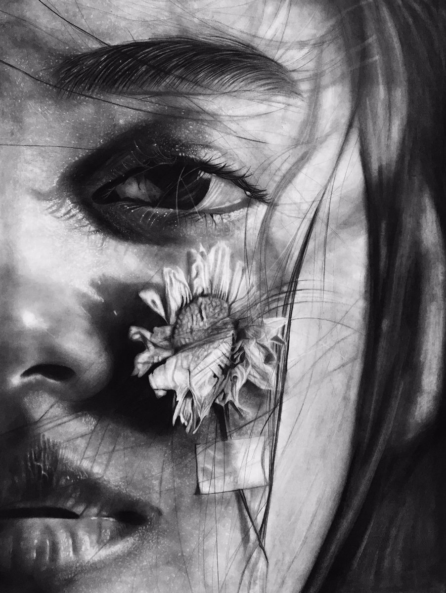 jojivisakh's tweet image. “HAND DRAWN CHARCOAL DRAWN”

🌻🌻🌻🌻SUNFLOWER 🌻🌻🌻🌻