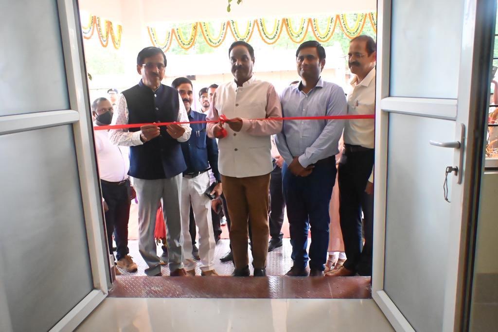 akshyapat's tweet photo. Inauguration of executive hostel building at Odisha Forest Rangers’ college, Angul for facilitating refresher training of senior officers. #odishaforests #forest&wildlife#moefcc https://t.co/nwkZYsnbtR