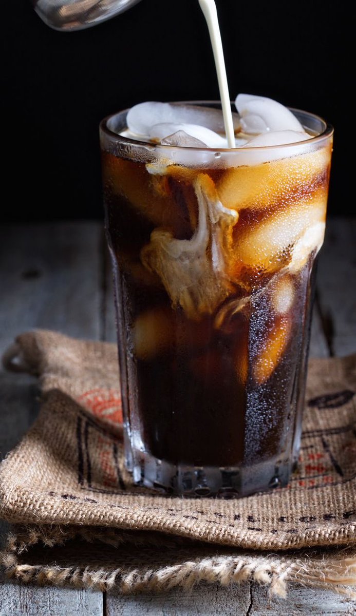 trend_foodh's tweet image. عشاق القهوه ☕️

ثريد | وصفات قهوه بااردة منعشه 🥛☕️🧉