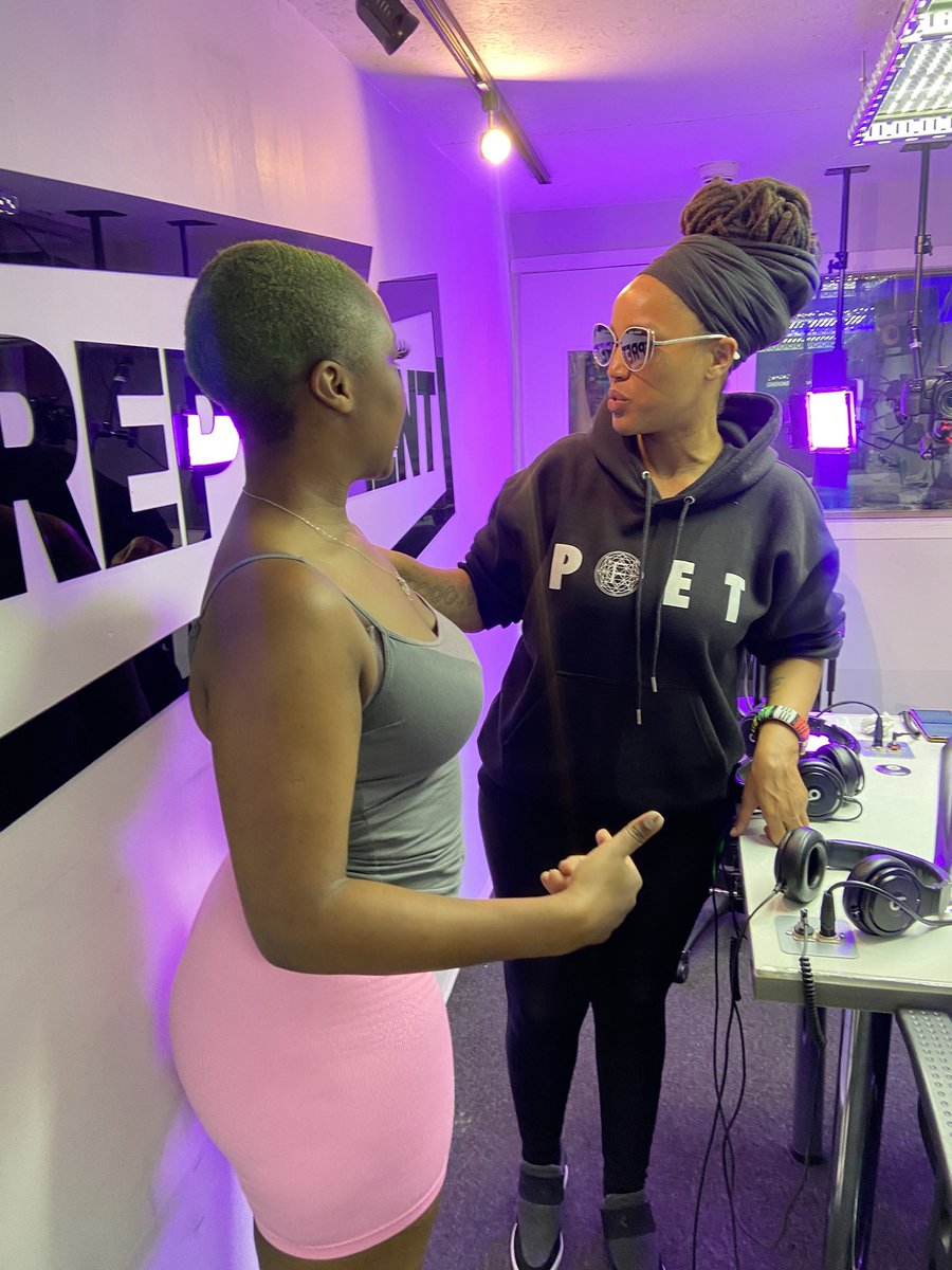 Celebrated 20 years of ‘Floetic’ w/ <a href="/THE_FLOACIST/">Natalie Stewart FLO</a> on my show this week 🍾