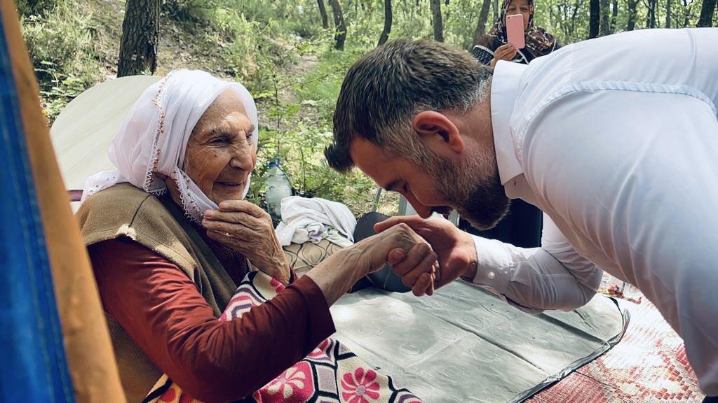 mutlu_furtana's tweet photo. Sivas İmranlı Türkkeşlik Derneği Başkanımız Sn. Ali Güner ve kıymetli Yönetim kurulunun düzenlediği piknik programına katılım sağladık. 

Sivaslı hemşehrilerimizle bir araya gelip uzun uzun sohbet ettik. https://t.co/FA1CcPHQp3