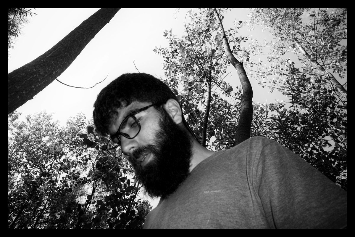 rayiskadir's tweet photo. Salik/ 
#kashmir #BnW #lensculture https://t.co/cSFtDfdLGm