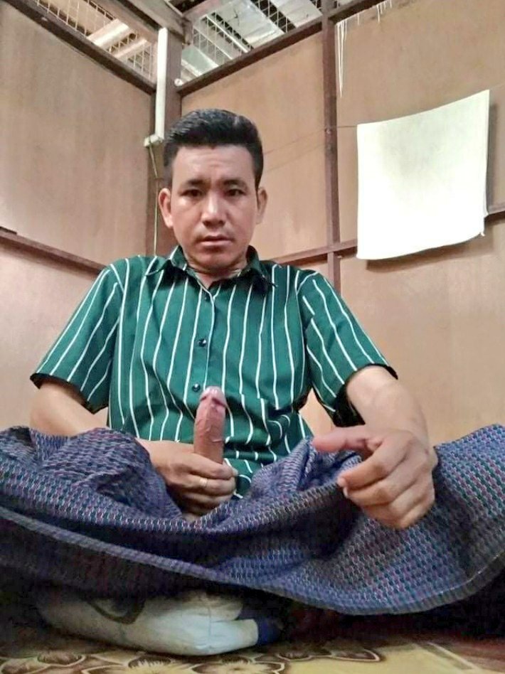 WinNain61198742's tweet photo. ထန္​တယ္​​ေနာ္​  ဒီအကိုလဲ fb အ​ေကာင္​့ရိွ လိုခ်င္​သူမ်ား လာhiပါ 🍌🍌🍌🍌🍌🍌 https://t.co/qK7sxnfKKF