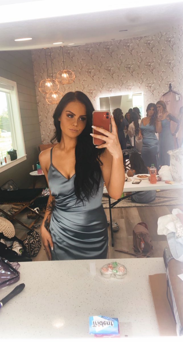 ashy4680's tweet photo. Bridesmaid duty 💃🏼 https://t.co/3Fdfjgg3OA